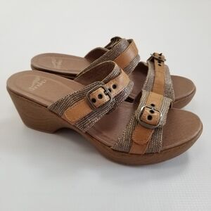 Dansko Jessie Buckle Clogs Sandals Size 38